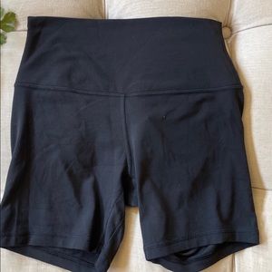 Lululemon Align Shorts 6” size 2 in black